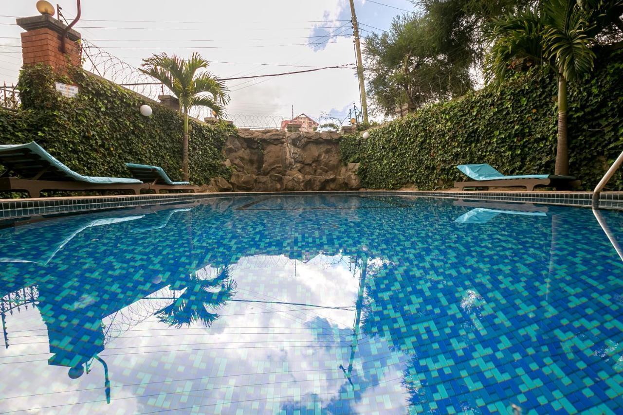 Meltonia Luxury Suites Nairobi Exterior foto